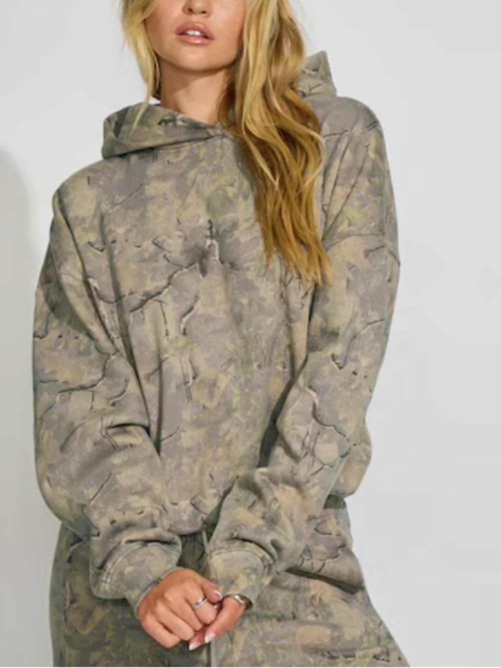 Garage Pullover UltraFleece Camo Hoodie Sweatshirt NWT Size XXS/XS - Picture 3 of 8
